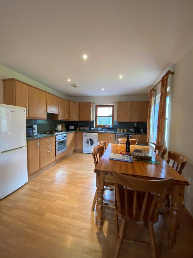 פורט ויליאם Nevis Croft Apartment 3 מראה חיצוני תמונה